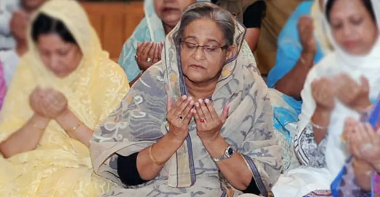  ড. ওয়াজেদ মিয়ার মিলাদ মাহফিলে প্রধানমন্ত্রী