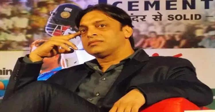 আলীম দারকে এক হাত নিলেন শোয়েব
