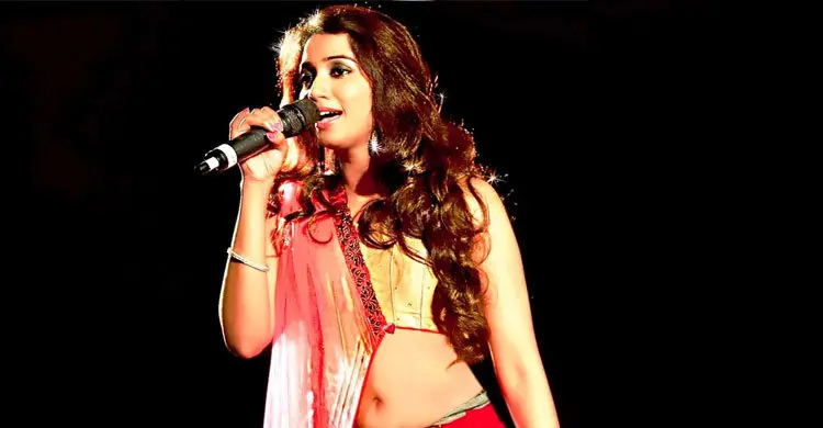 বছরের সেরা গায়িকা শ্রেয়া
