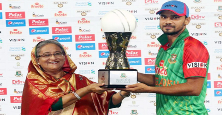 ওডিআই ও টি২০ সিরিজ ট্রফি হস্তান্তর করলেন প্রধানমন্ত্রী