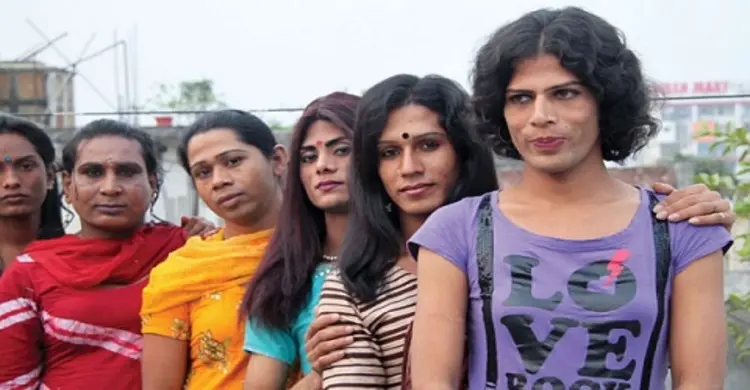 হিজড়াদের ট্রাফিক পুলিশ হিসেবে নিয়োগ দেবে সরকার