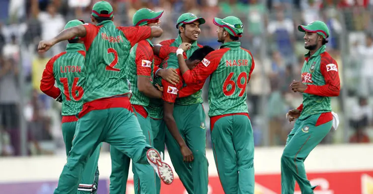 বিস্ময় বালক মুস্তাফিজ (দেখুন ছবিতে)