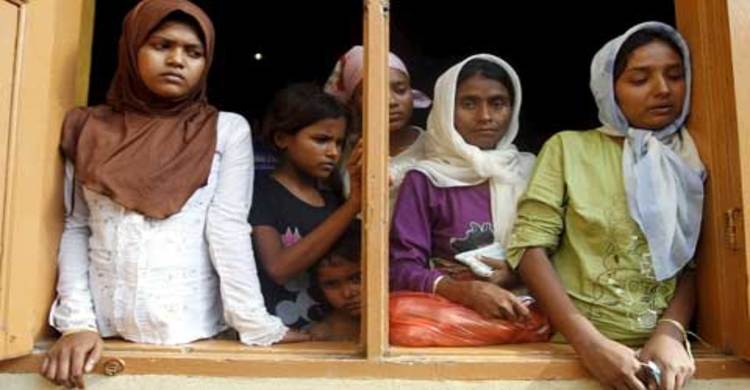 ২০০ বাংলাদেশিকে ফেরত আনতে চুক্তি সই