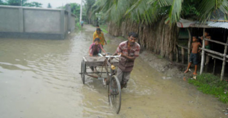 ভারী বর্ষণে বাগেরহাটের নিম্নাঞ্চল প্লাবিত