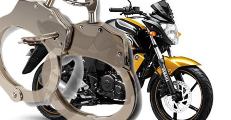 খুলনায় ৩ চোরাই মোটরসাইকেল ও প্রাইভেটকারসহ ১ জন গ্রেফতার