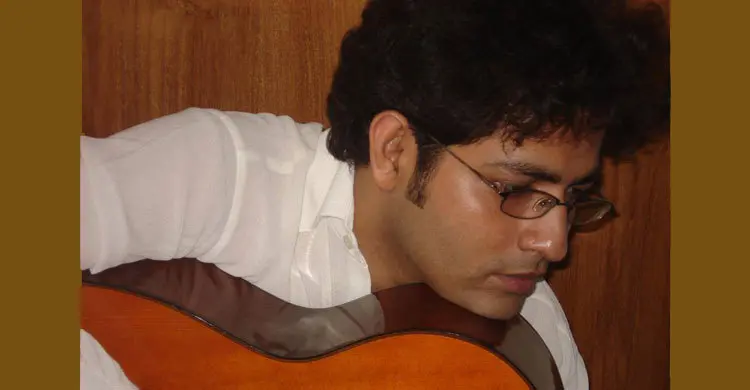 দেবাশীষের প্রথম চুমুর দিব্যি 