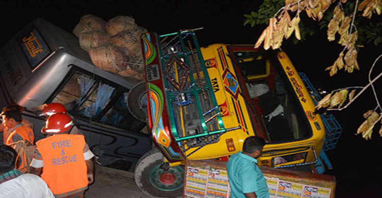 ১০ দিন বিচ্ছিন্ন থাকবে দিনাজপুর-ফুলবাড়ী