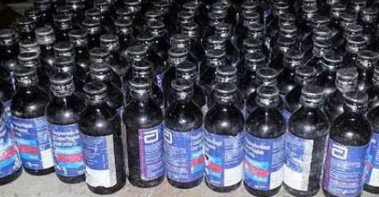 দিনাজপুরে ফেনসিডিলসহ লিচুবাহী ট্রাক আটক 