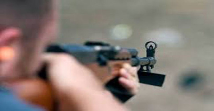 সাতক্ষীরায় পুলিশের সঙ্গে বন্দুকযুদ্ধে তিন মানবপাচারকারী গুলিবিদ্ধ