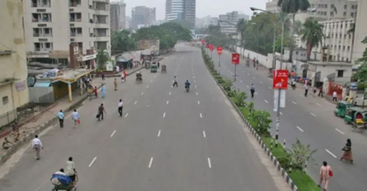 চট্টগ্রামে চলছে জামায়াতের নিরুত্তাপ হরতাল