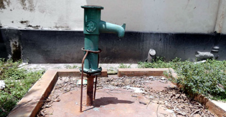 বিশুদ্ধ পানি সংকটে ঠাকুরগাঁও হাসপাতালে দুর্ভোগ