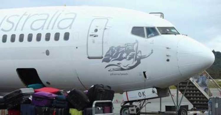 অগ্ন্যুৎপাতে ইন্দোনেশিয়ার ৫ বিমানবন্দর বন্ধ 