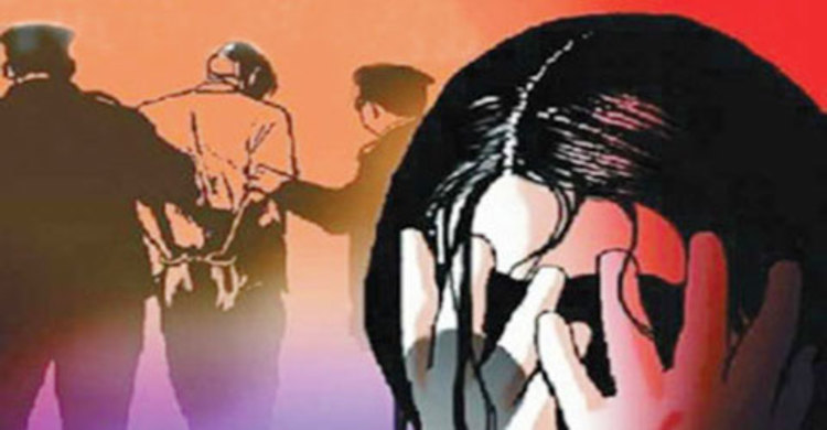 গৃহবধূকে উত্যক্ত করায় থানায় অভিযোগ