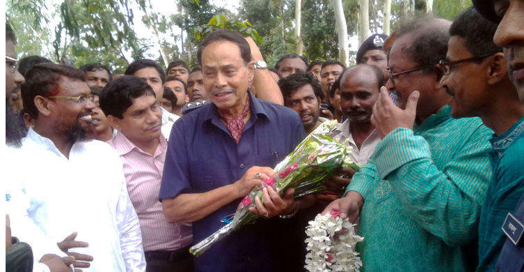 ছিটমহলবাসীদের মুক্তি ইতিহাসের বড় অর্জন : এরশাদ