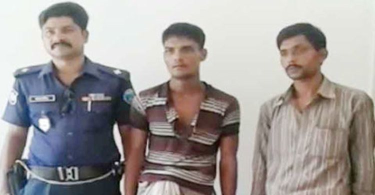 যাত্রীবাহী বাসে ডাকাতি : চালক ও সহযোগী আটক