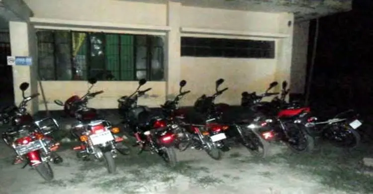 শৈলকুপায় নিবন্ধনহীন মোটরসাইকেলের বিরুদ্ধে অভিযান