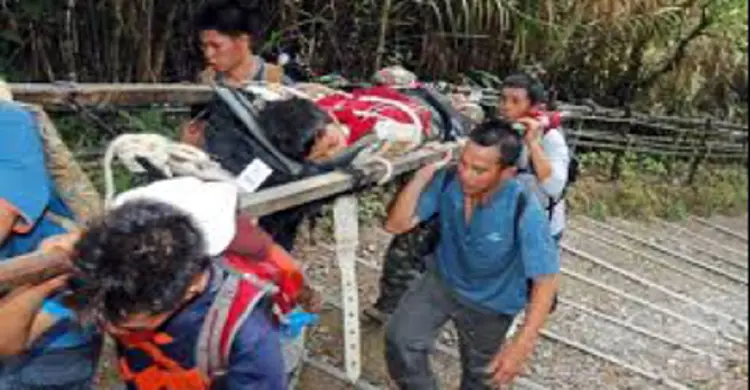 মালয়েশিয়ায় মাউন্ট কিনাবালুতে ভূমিকম্পে ১১ জনের প্রাণহানি