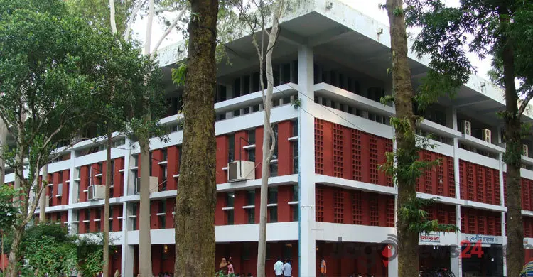 কেন্দ্রীয় গ্রন্থাগার : বিকল শীতাতপ যন্ত্রে শিক্ষার্থীদের দুর্ভোগ
