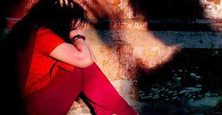 শুটিংয়ে মডেলকে ধর্ষণ চেষ্টায় গ্রেফতার পরিচালক