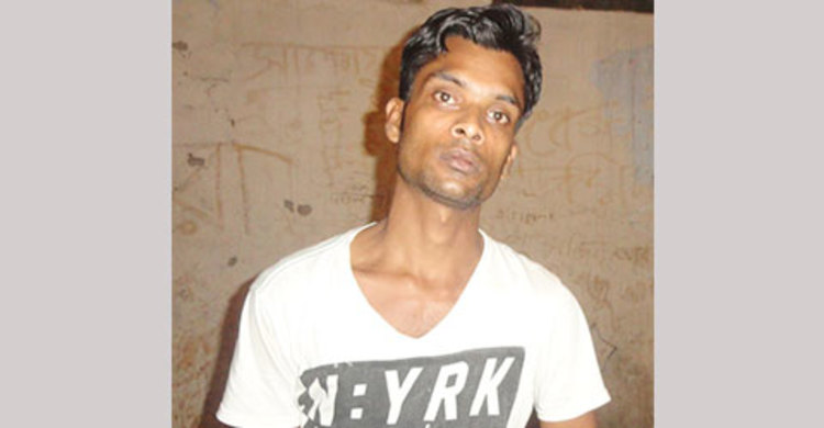 খদ্দেরসহ মক্ষীরাণী আটক