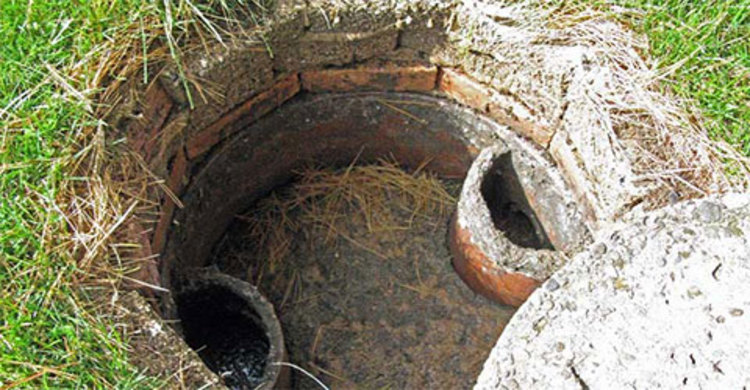 সোনারগাঁয়ে সেপটিক ট্যাঙ্কে পড়ে তিনজনের মৃত্যু