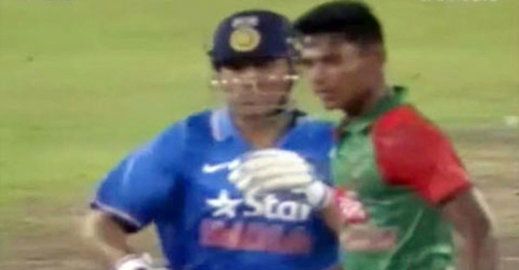 একই ধরনের ধাক্কায় ২ ম্যাচ নিষিদ্ধ হয়েছিলেন শেবাগ