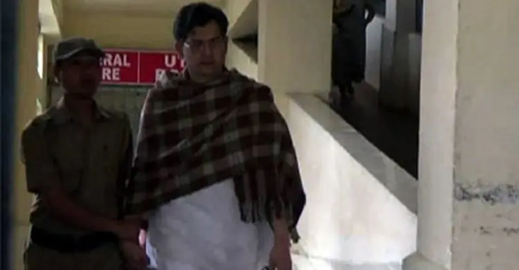সালাহউদ্দিন যেমন আছেন ভারতে