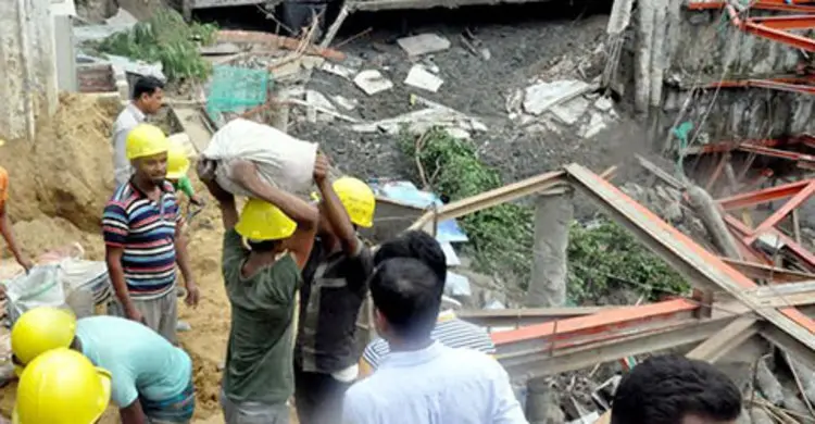 হোটেল সুন্দরবন : বালুর বস্তা দিয়ে ডাম্পিংয়ের সিদ্ধান্ত রাজউকের