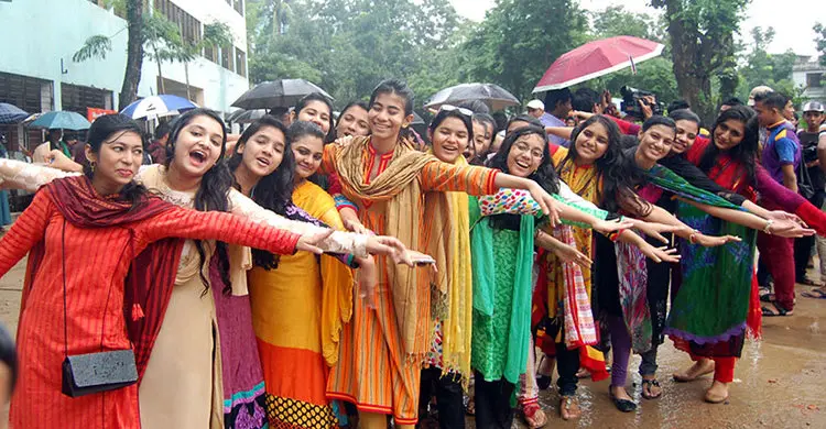 শীর্ষ থেকে সবার নিচে সিলেট