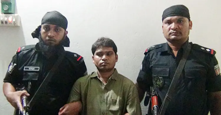 ভাটারায় ভুয়া ডাক্তার আটক