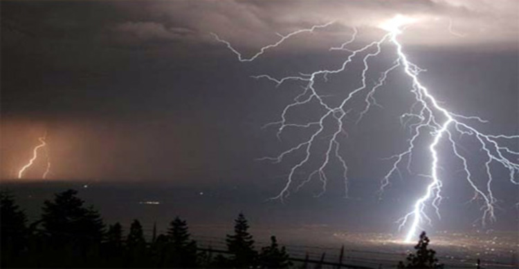 মানিকগঞ্জে বজ্রপাতে কৃষকের মৃত্যু