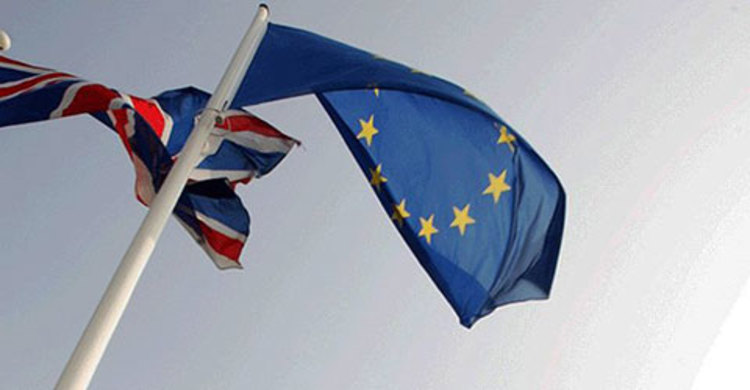 ইইউয়ের সঙ্গে সম্পর্ক উন্নয়নে ক্যামেরনের বৈঠক