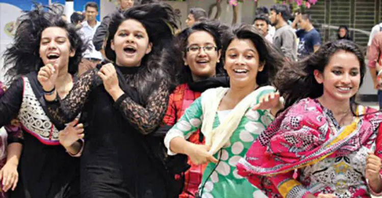 শুরু হলো একাদশে ভর্তির লড়াই 
