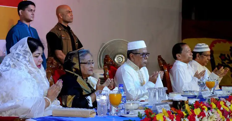 প্রধান বিচারপতির ইফতার অনুষ্ঠানে রাষ্ট্রপতি ও প্রধানমন্ত্রী