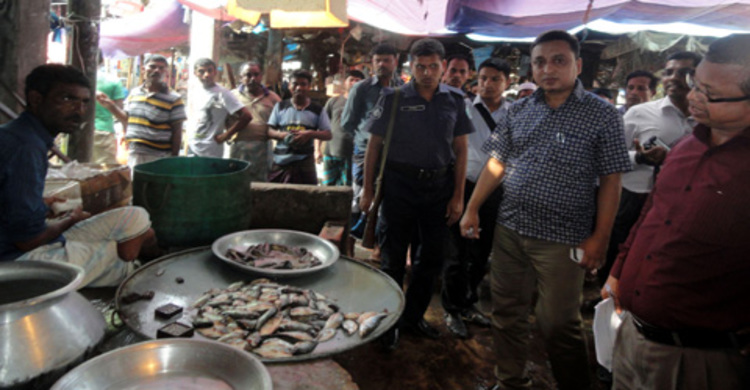 কালীগঞ্জে ১০ ব্যবসা প্রতিষ্ঠানকে জরিমানা