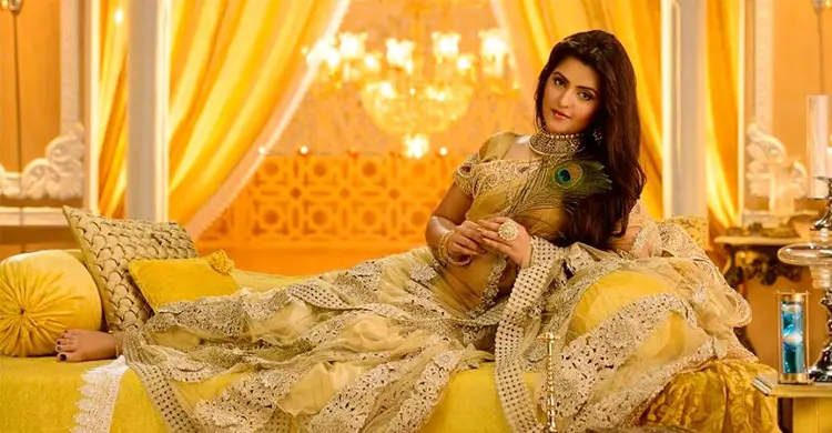 নতুন রূপে পরীমনি