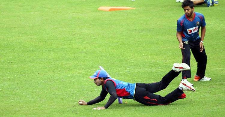 অনুশীলনে মুশফিক-সাব্বির-জুবায়ের