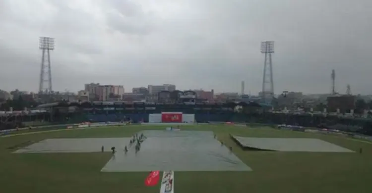 ৪ ওভার পর আবারো বৃষ্টির হানা