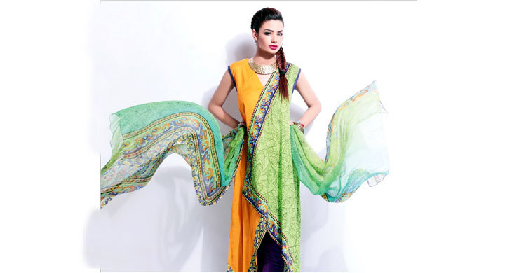 গরমে যেমন পোশাক পরবেন