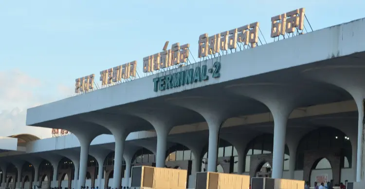 ২৪টি স্বর্ণের বারসহ বিমান জব্দ