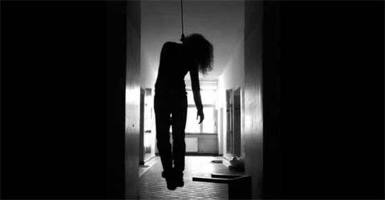 নওগাঁয় কলেজছাত্রীর আত্মহত্যা