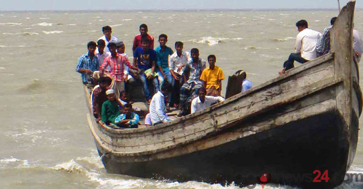 হাতের মুঠোয় জীবন তাদের