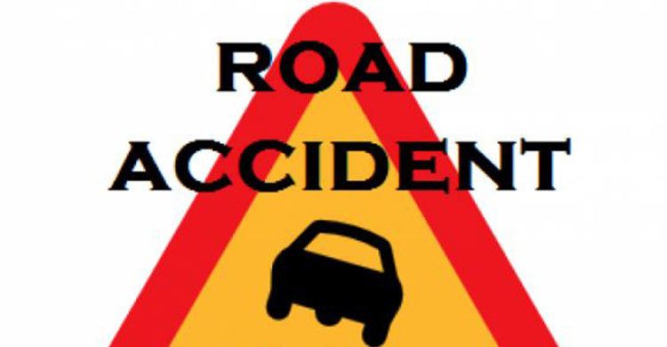 Bus crash kills pedestrian