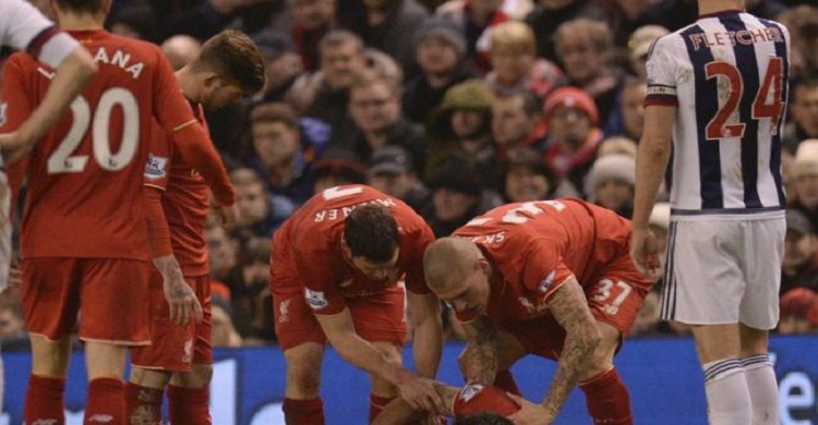 Klopp plays down Pulis bust-up after Lovren injury