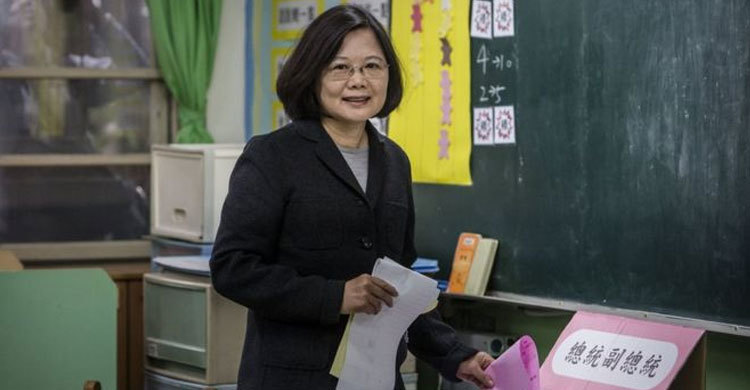 Taiwan elects first female president