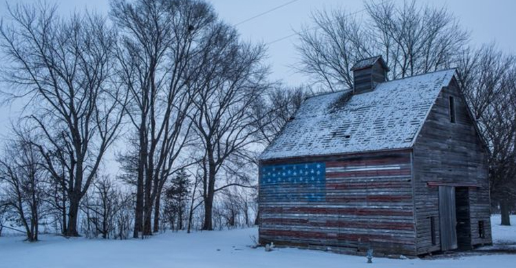 White House hopefuls in final Iowa plea
