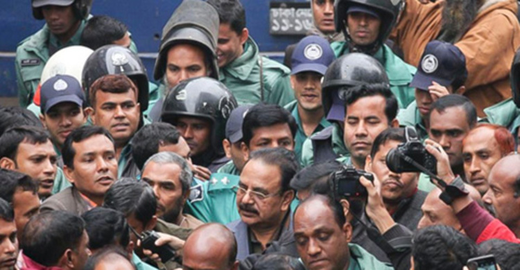 Gayeshwar gets HC bail