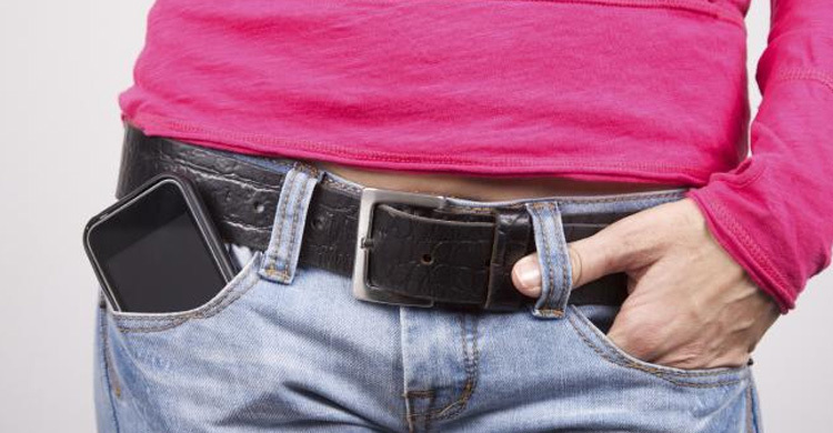 Why you shouldn’t carry your phone in your pocket