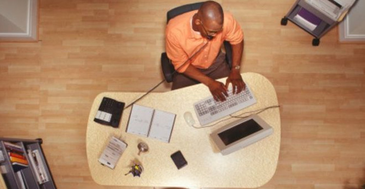 Employers `can read private messages`