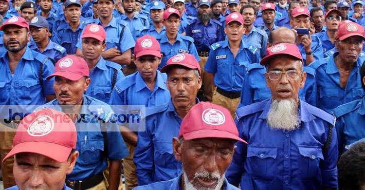 গ্রাম পুলিশের উন্নয়ন সময়ের দাবি : তথ্যমন্ত্রী